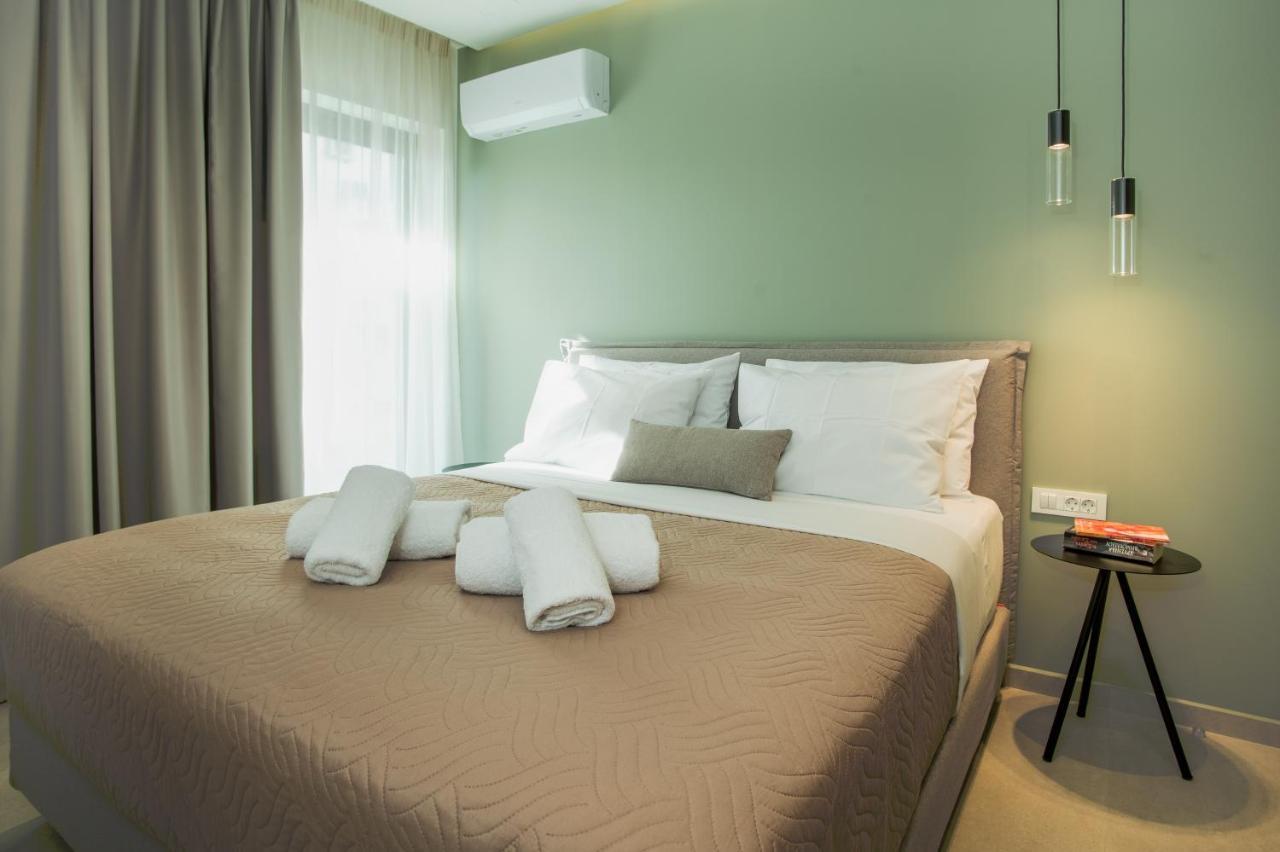 Celine Luxury Apartments & Suites アイオス・ニコラオス エクステリア 写真