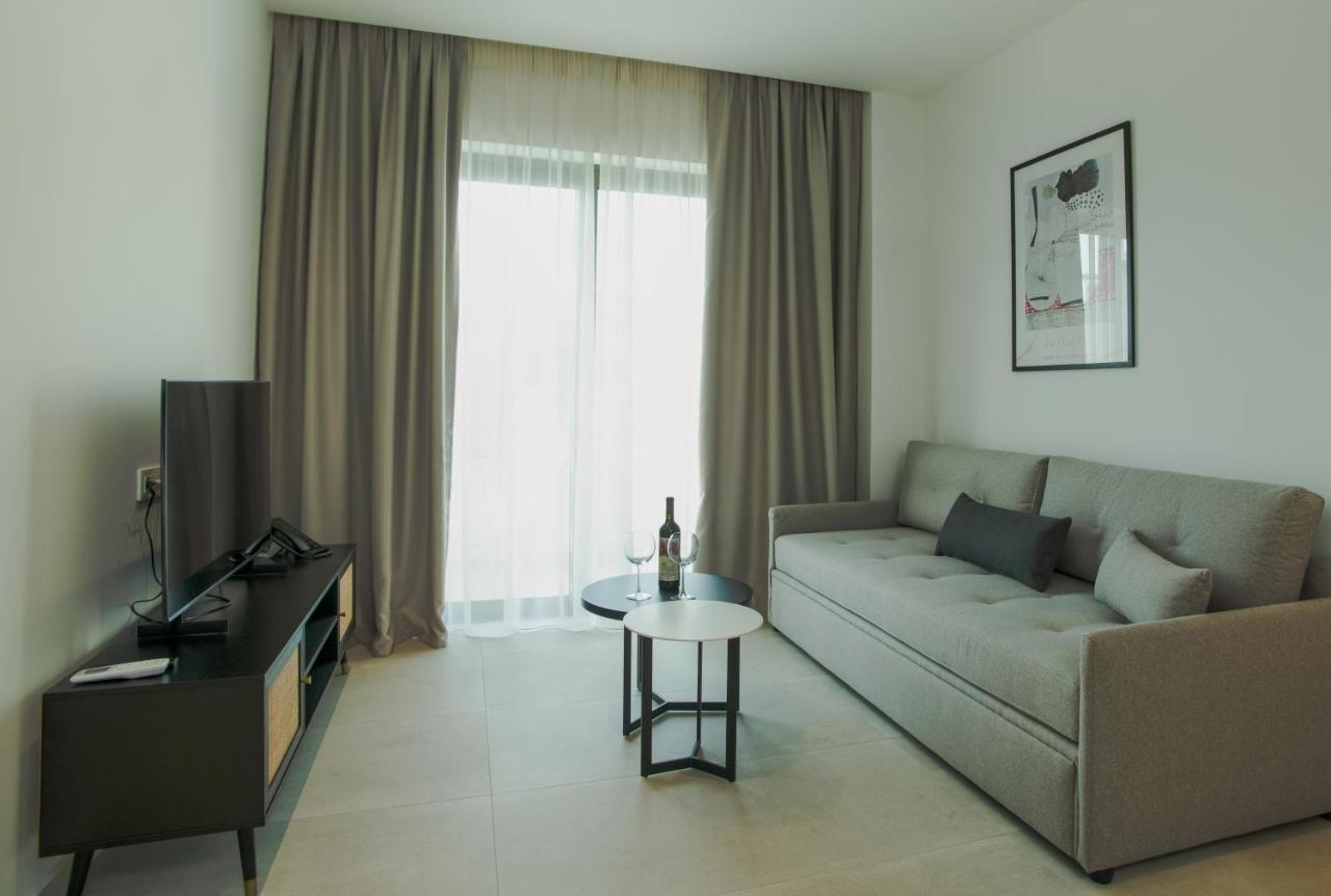 Celine Luxury Apartments & Suites アイオス・ニコラオス エクステリア 写真