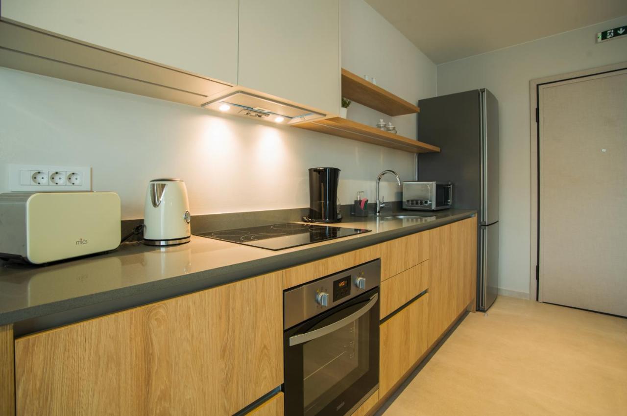 Celine Luxury Apartments & Suites アイオス・ニコラオス エクステリア 写真