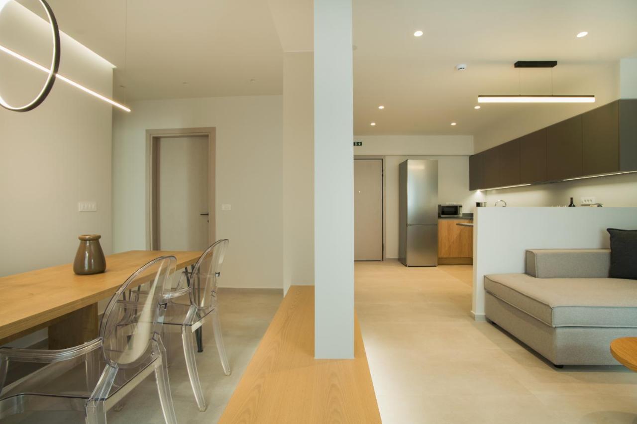Celine Luxury Apartments & Suites アイオス・ニコラオス エクステリア 写真